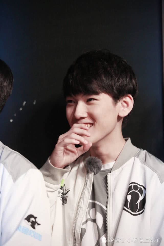 JackeyLove在加拿大队比赛中惊险取胜，战术调整引发热议！的简单介绍